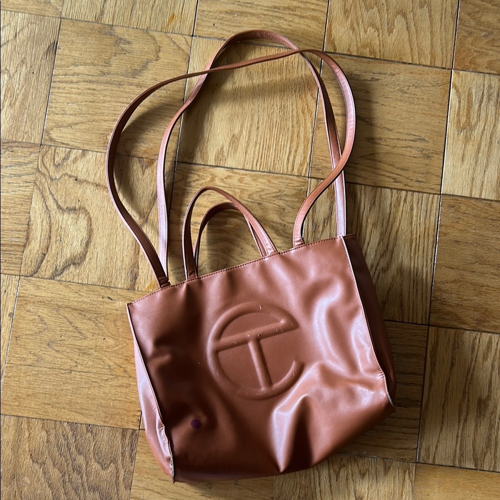 Pre-loved Telfar Bag - Medium